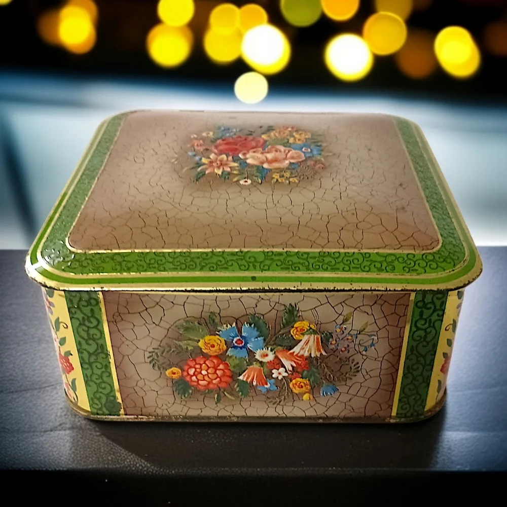 Vintage Tin Container Green Floral Hinged Square Made In Holland Victorian Style